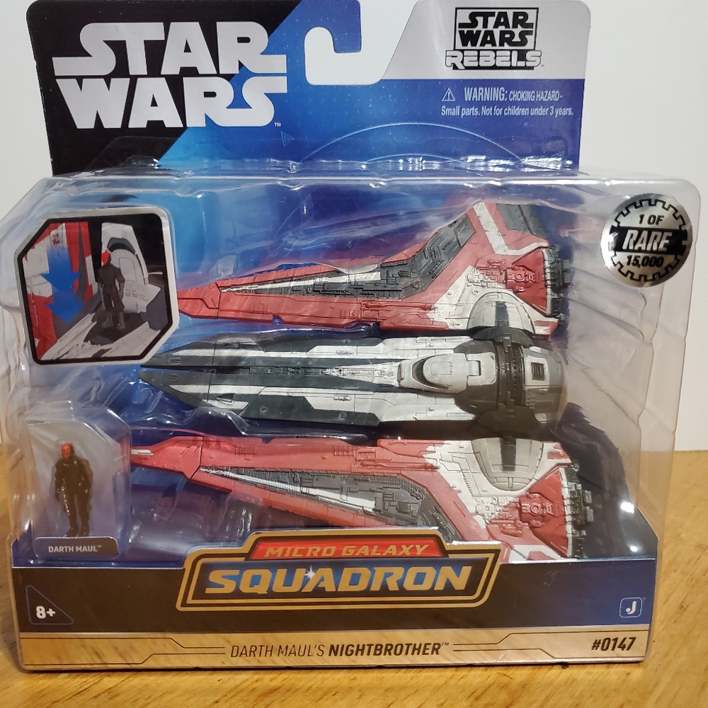 (NEW) chase version Darth maul nightbrother